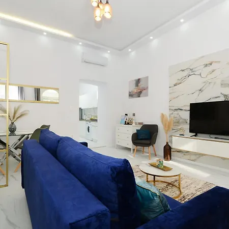 White & Gold Appartement Budapest